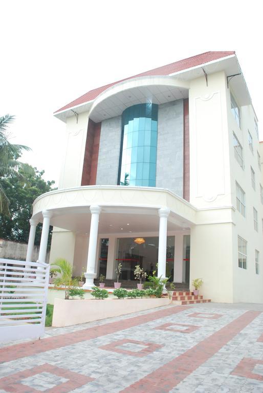 Hotel Vpn Residency Веланканни Экстерьер фото