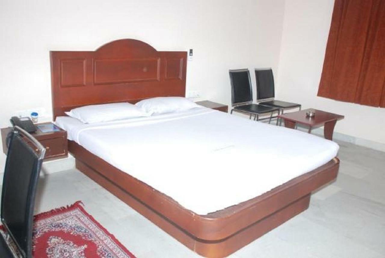 Hotel Vpn Residency Веланканни Экстерьер фото