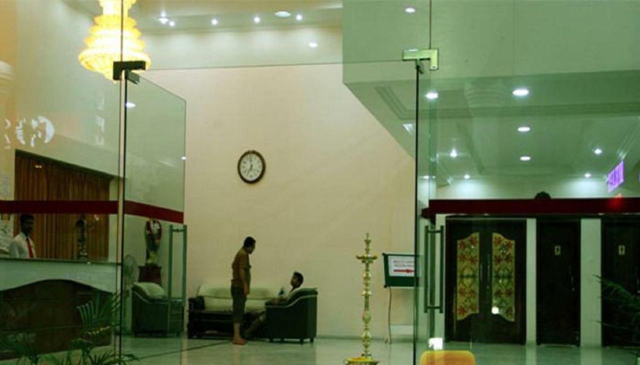 Hotel Vpn Residency Веланканни Экстерьер фото
