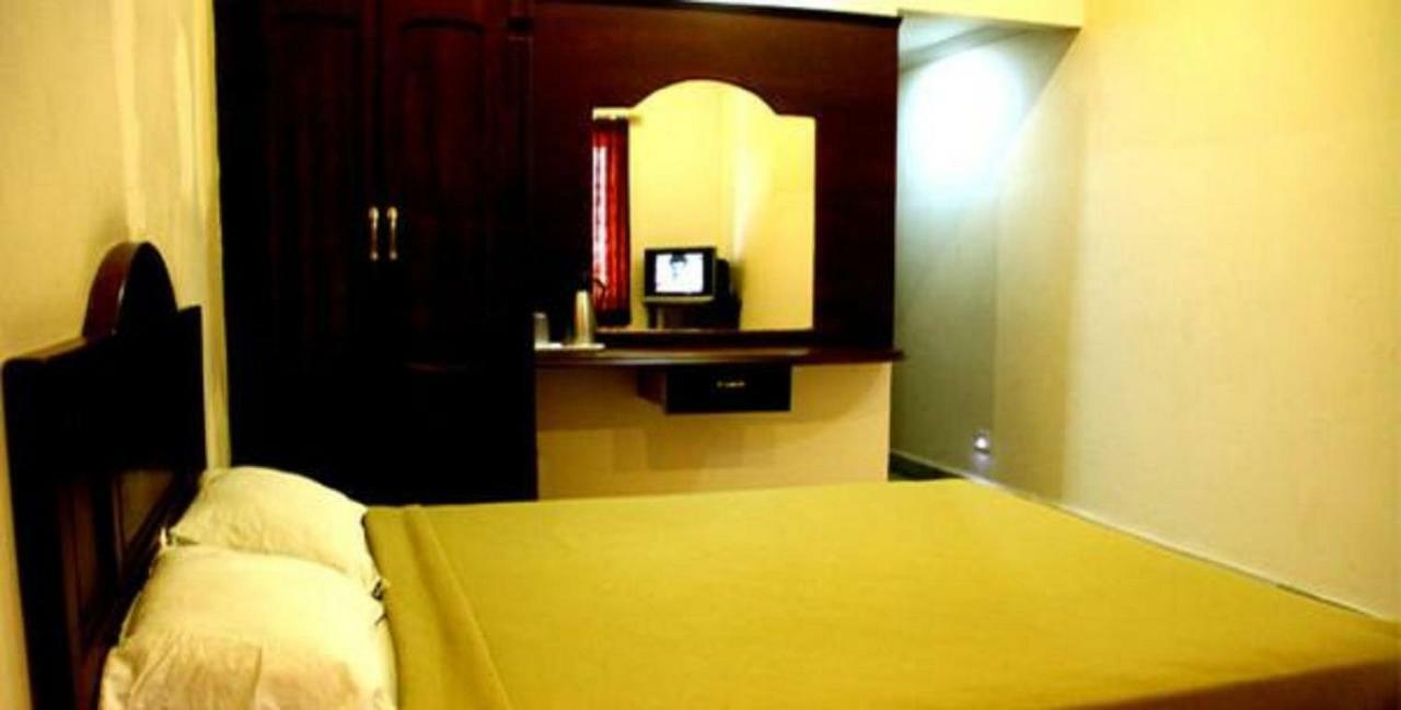 Hotel Vpn Residency Веланканни Экстерьер фото
