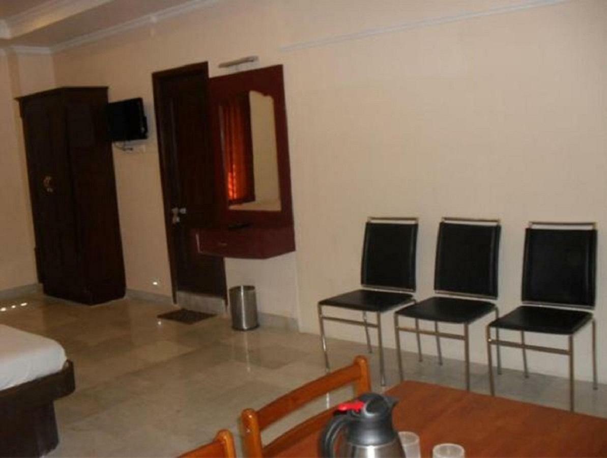 Hotel Vpn Residency Веланканни Экстерьер фото