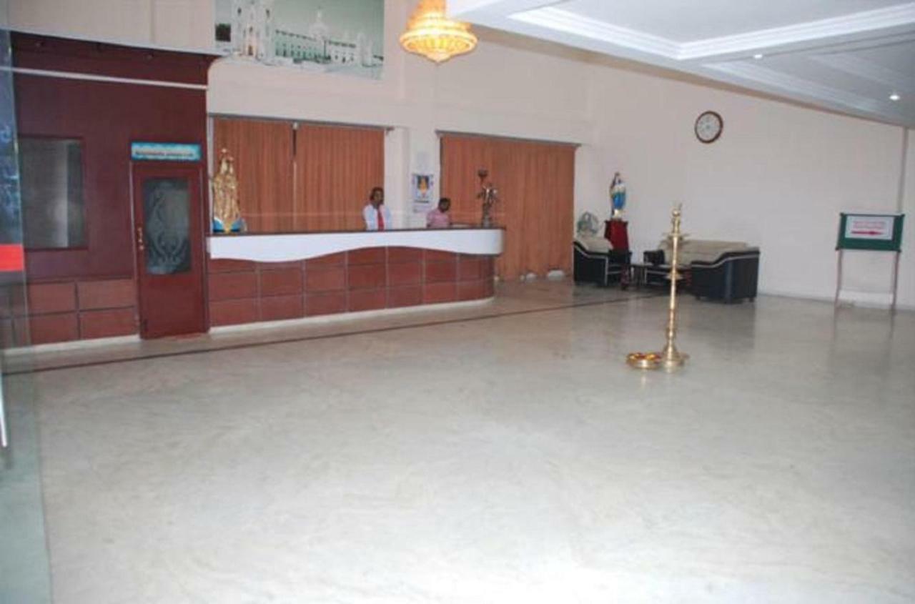 Hotel Vpn Residency Веланканни Экстерьер фото