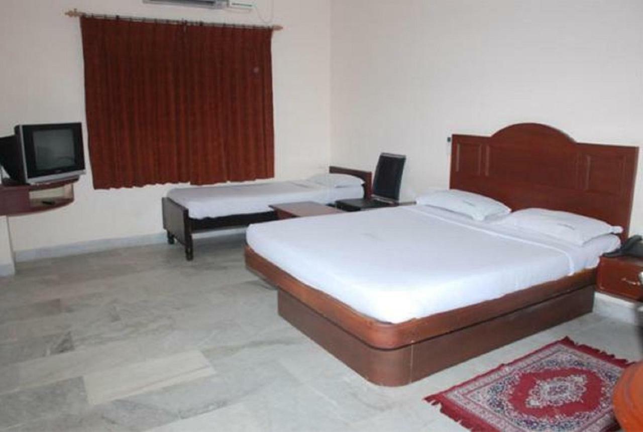 Hotel Vpn Residency Веланканни Экстерьер фото